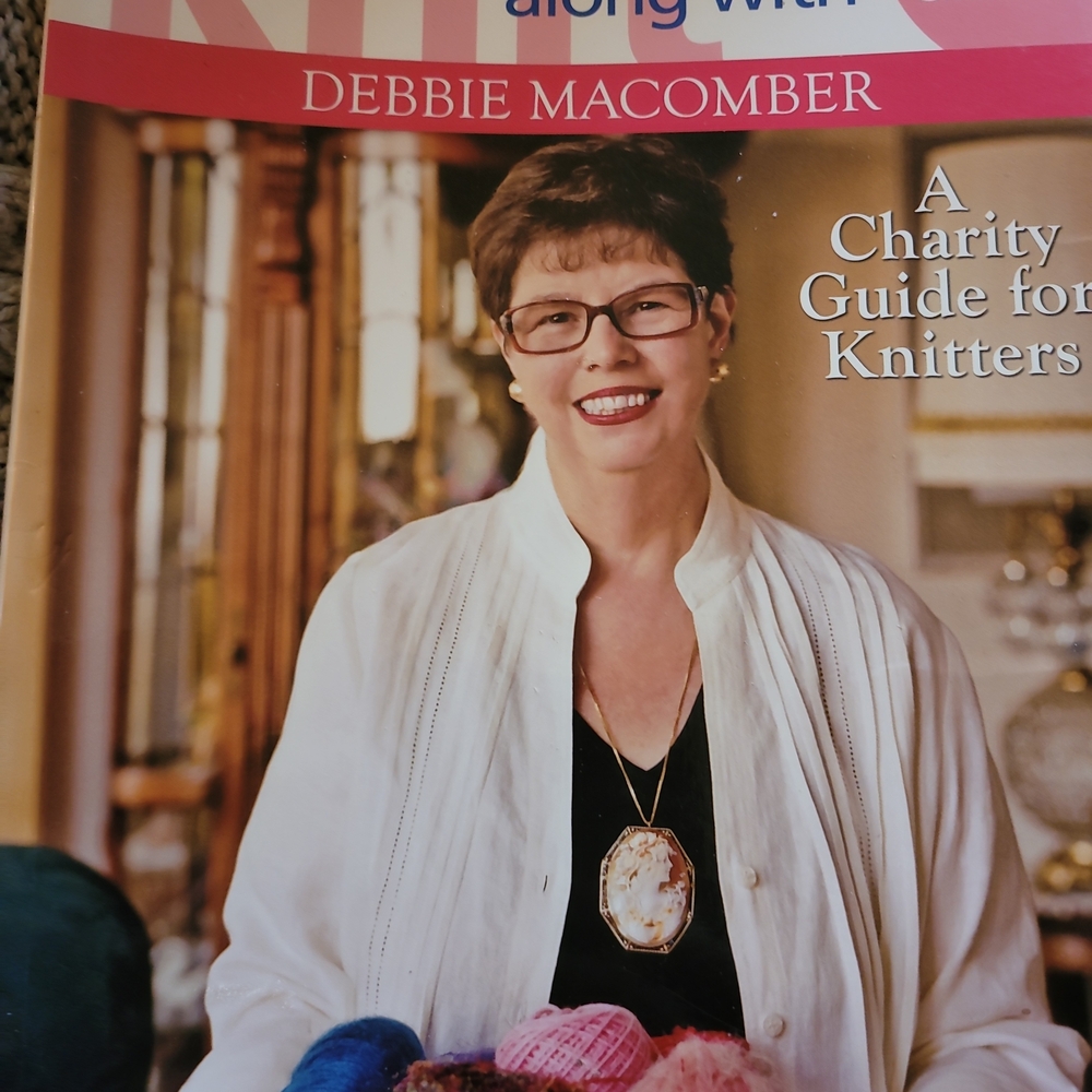 Debbie Macomber Charity Guide for Knitters - White Cover